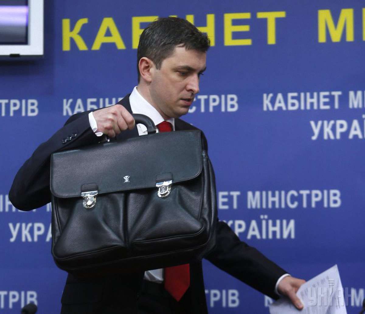 Хакери відправили головного податківця України у відставку