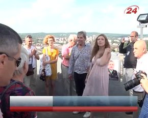 У Львові відкрили виставку на оглядовому майданчику Ратуші