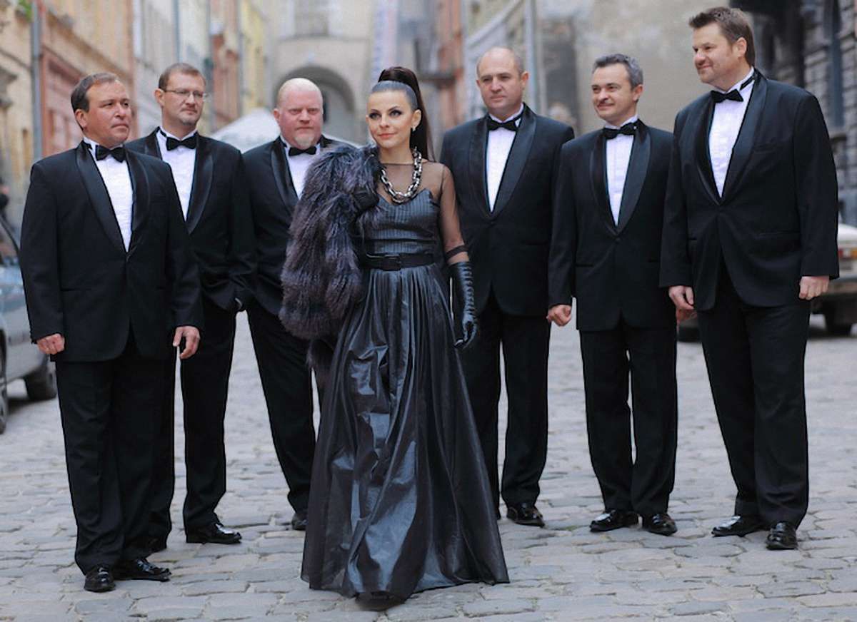 «Піккардійська Терція» і Оксана Муха презентували свою версію пісні «Над морем»