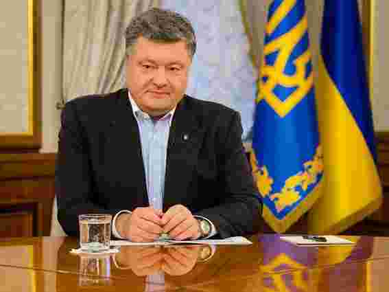 Порошенко заявив про створення оборонного рубежу на Донбасі