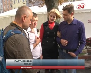 Волонтери з Краматорська провідують у Львові бійців, яким допомагали в зоні АТО