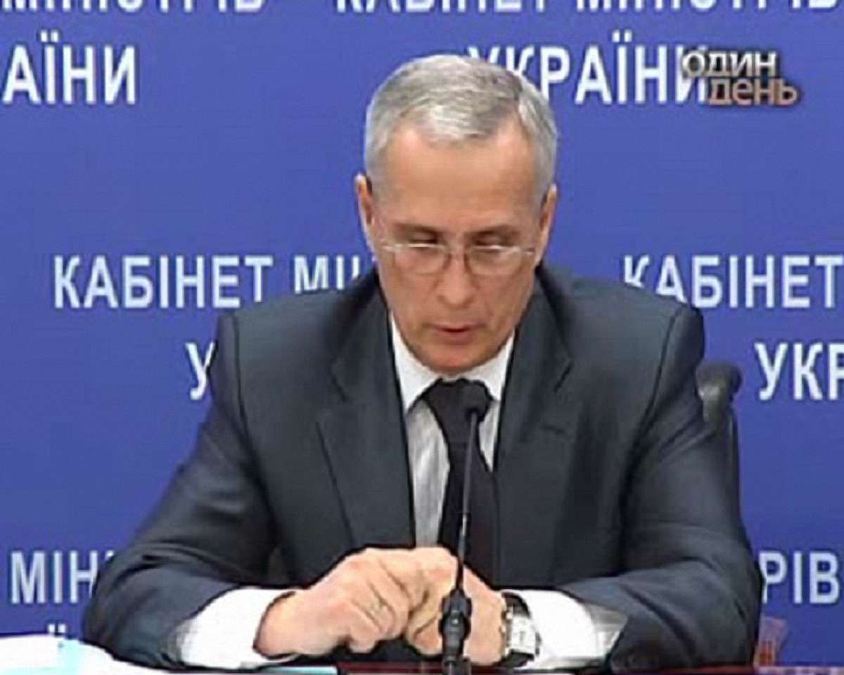 Через закон про люстрацію голова Держстату Осауленко подав у відставку