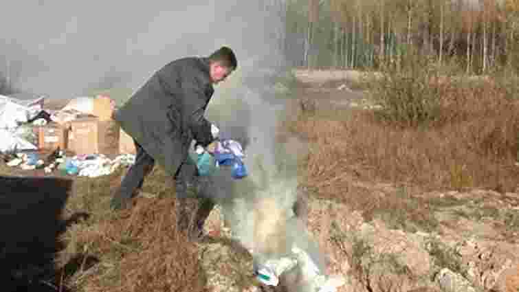 На Житомирщині спалили близько двох центнерів наркотиків