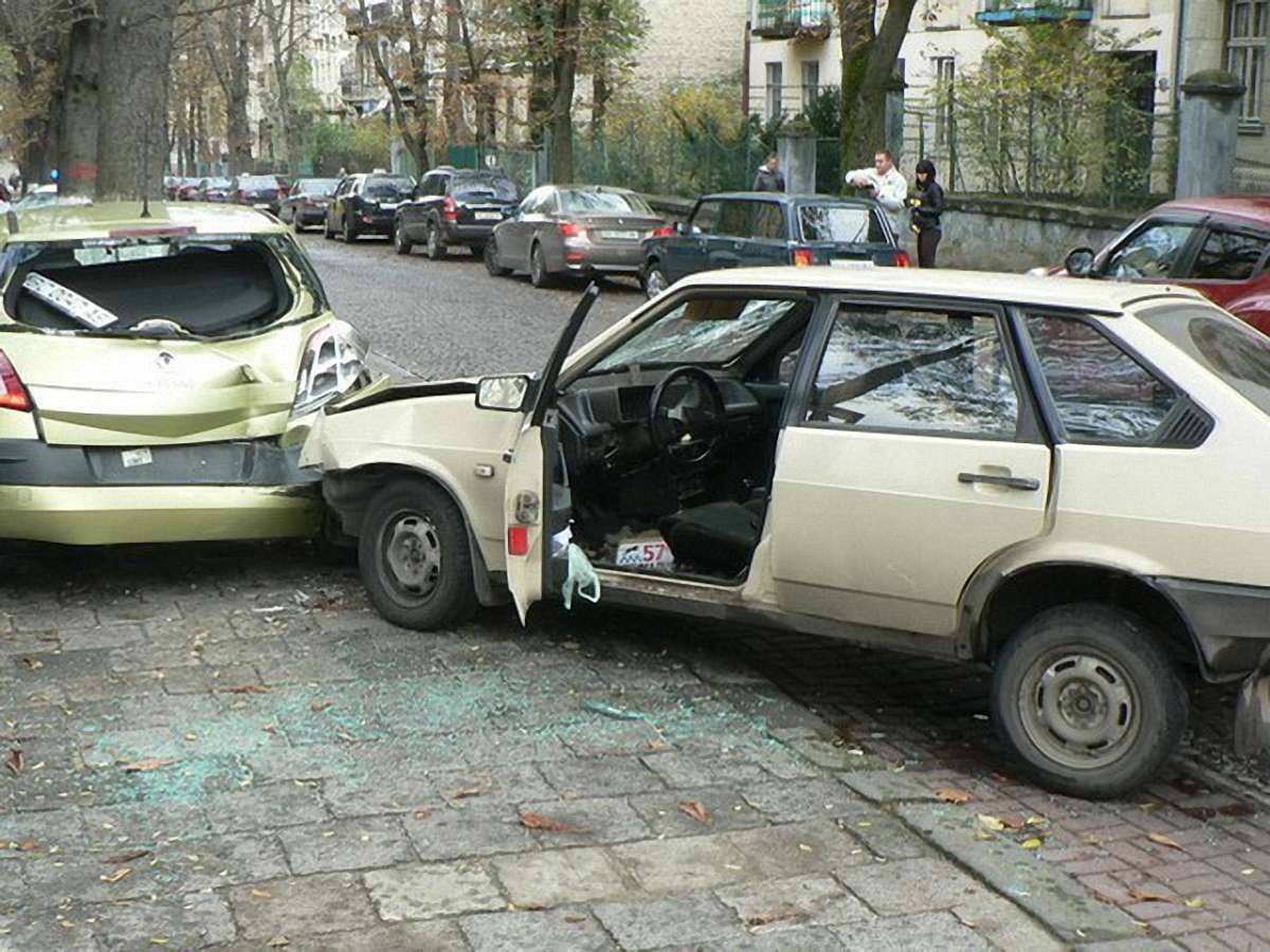 У Львові в ДТП загинув таксист