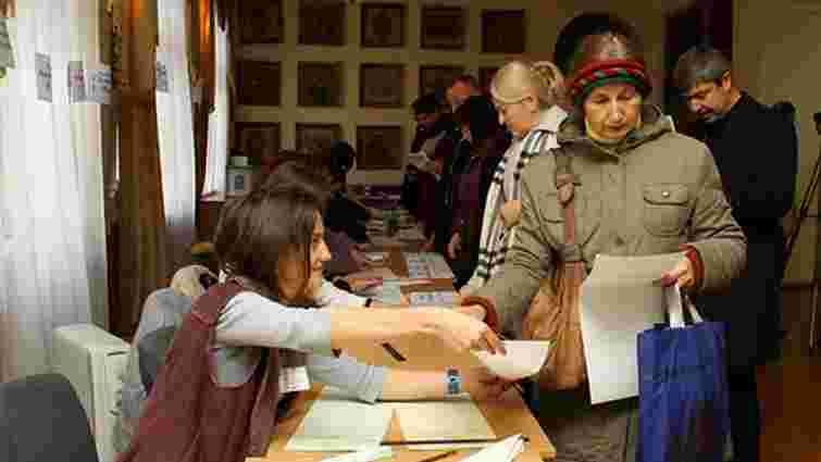 Третина жителів Львівщини ще не визначились, за кого голосувати