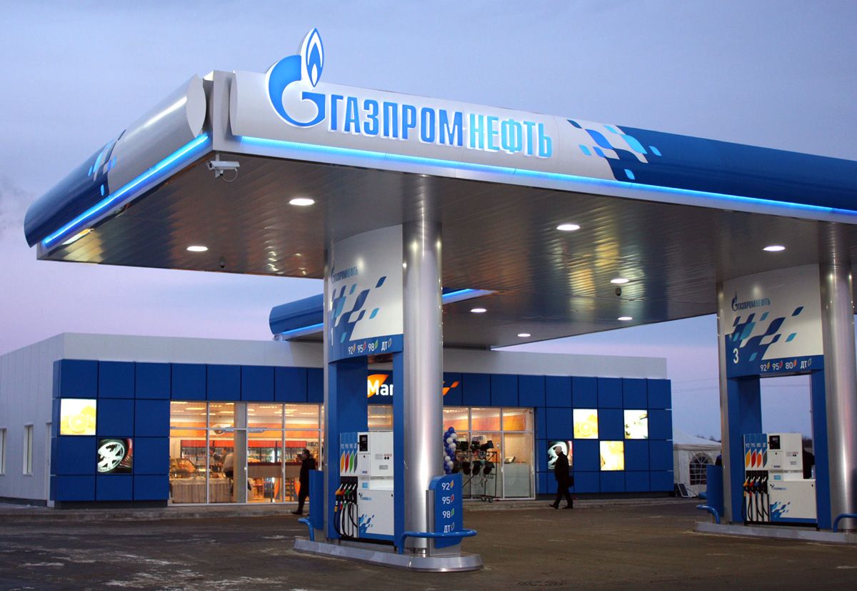 Росія змушена докуповувати бензин за кордоном