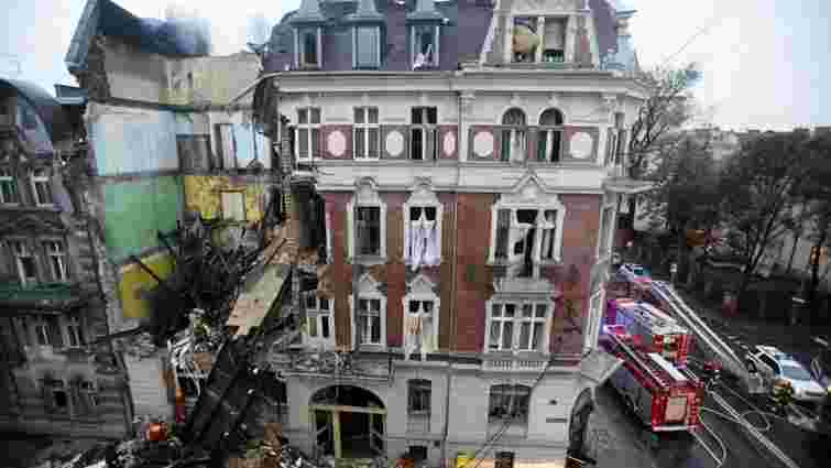 У Польщі через вибух газу обвалилися три поверхи житлового будинку, є постраждалі