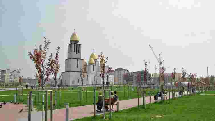 Довкола парку Івана Павла ІІ на Сихові облаштують відпочинкову зону