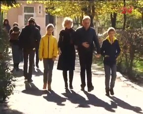 Мер Львова Андрій Садовий з дружиною проголосували