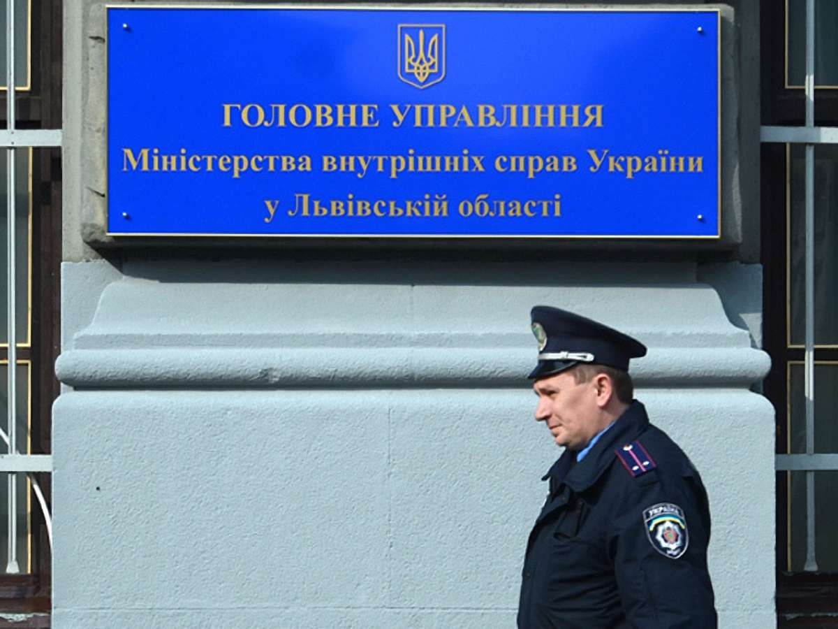 Люстрація дійшла до МВС Львівщини