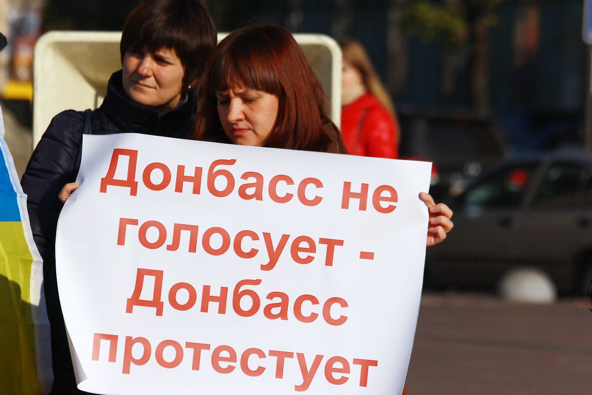 Переселенці з Донбасу у Львові протестували проти сепаратистських виборів