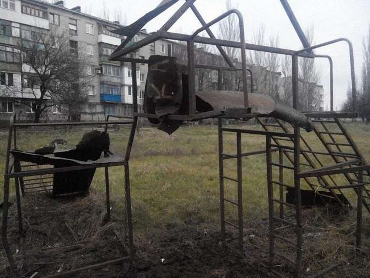 В результаті обстрілу Авдіївки загинули 4 людини, 7 поранено, - ДонОДА