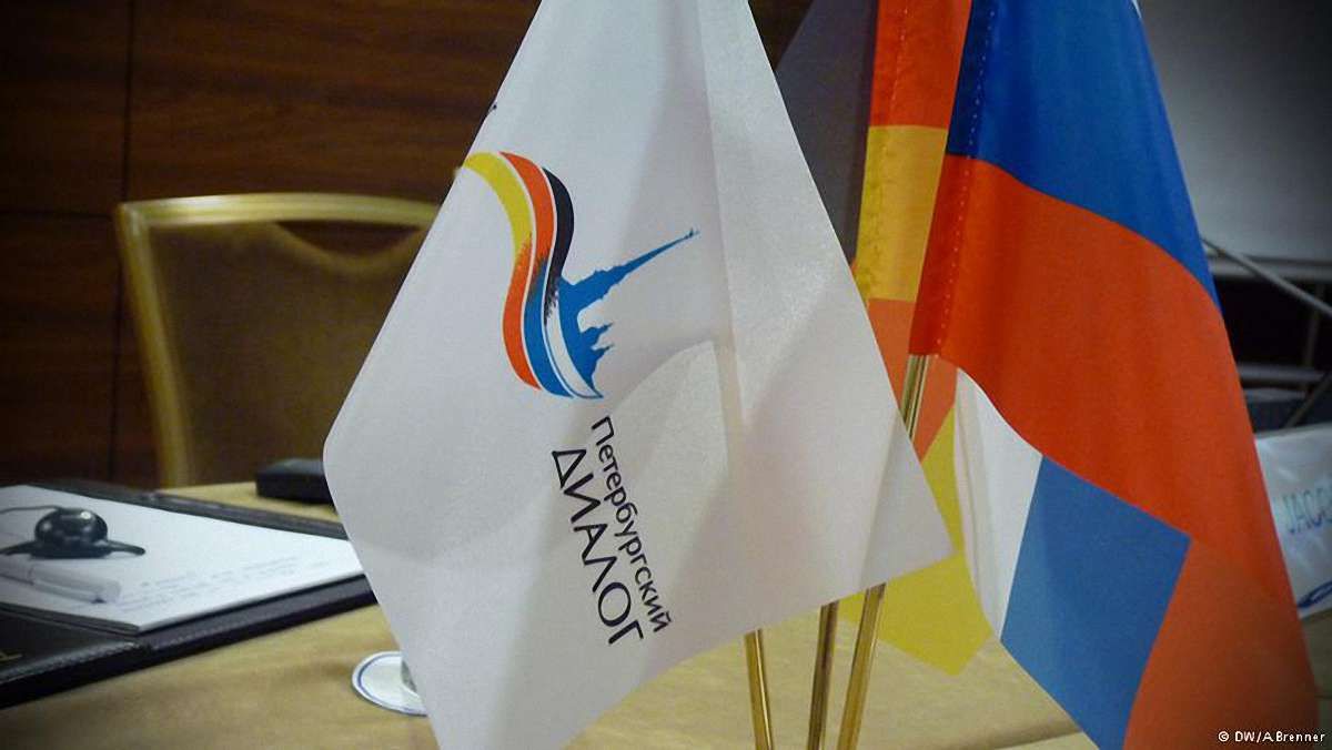 Через конфлікт в Україні Меркель скасувала російсько-німецький форум у Петербурзі