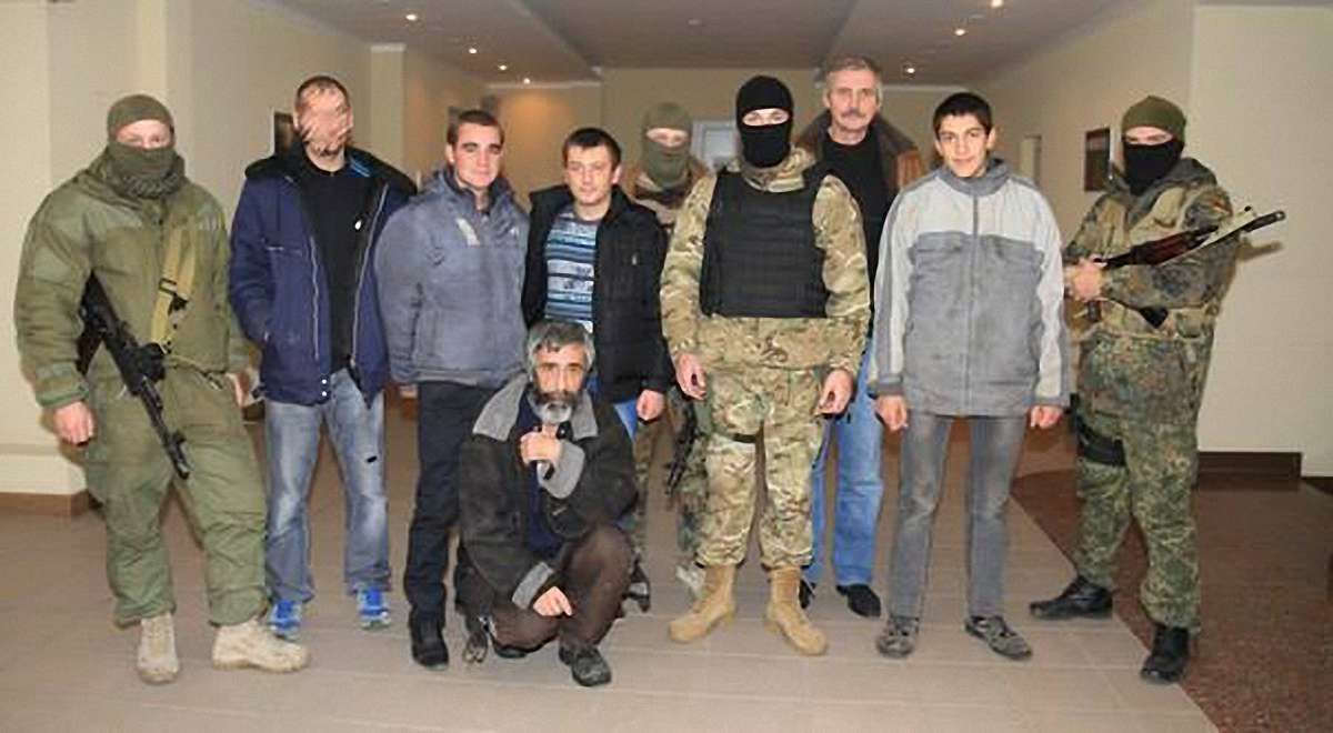 Бійці "Азова" знищили диверсантів та звільнили полонених під Маріуполем