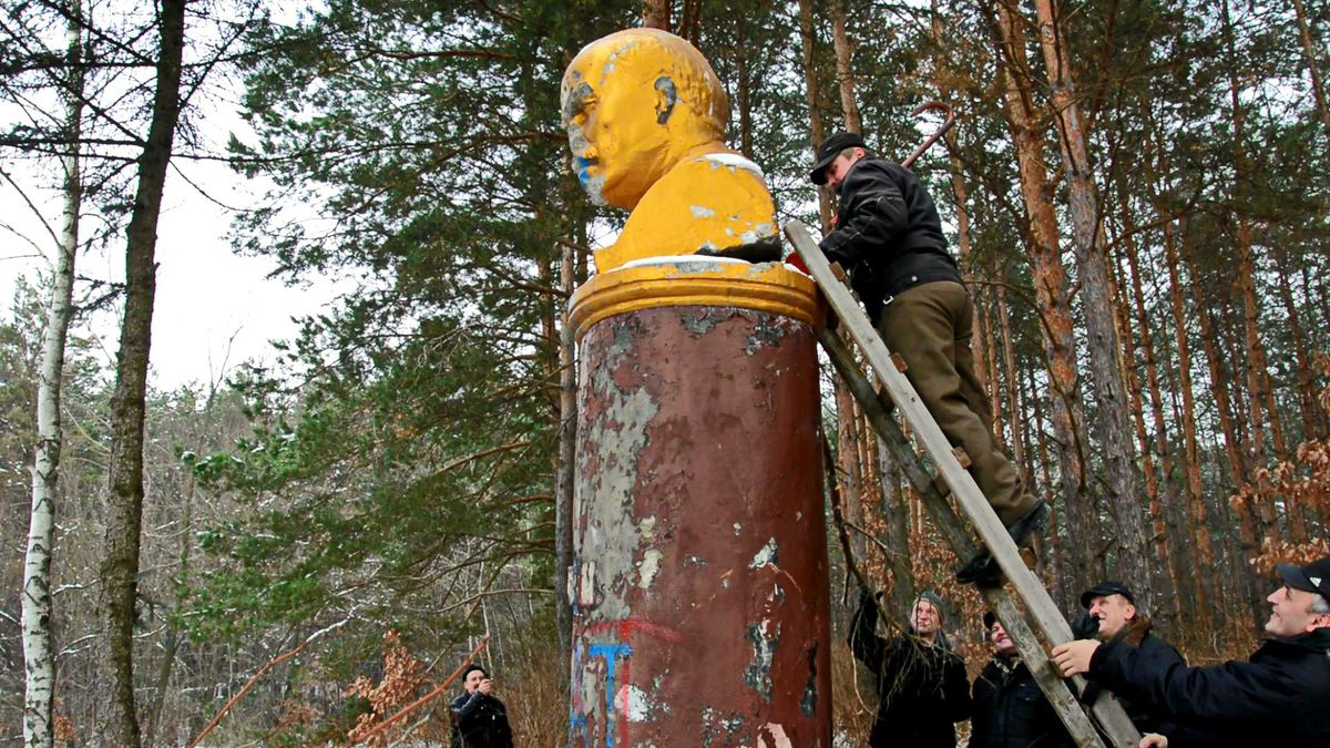 Падіння ідола.