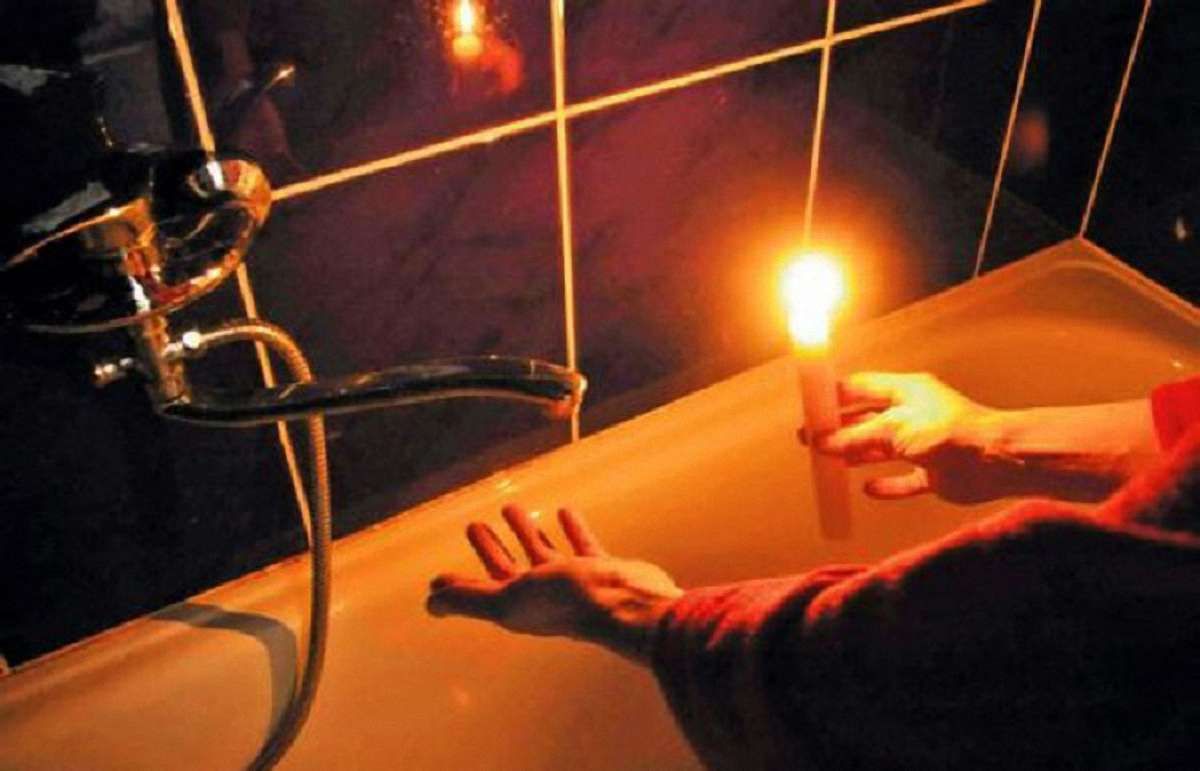 У Львові почали вимикати світло у будинках