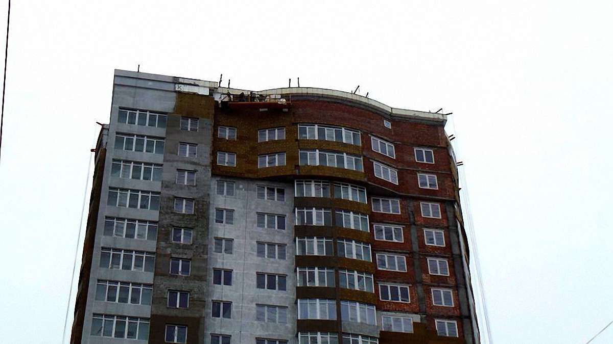 Янукович будує будинок в Донецьку