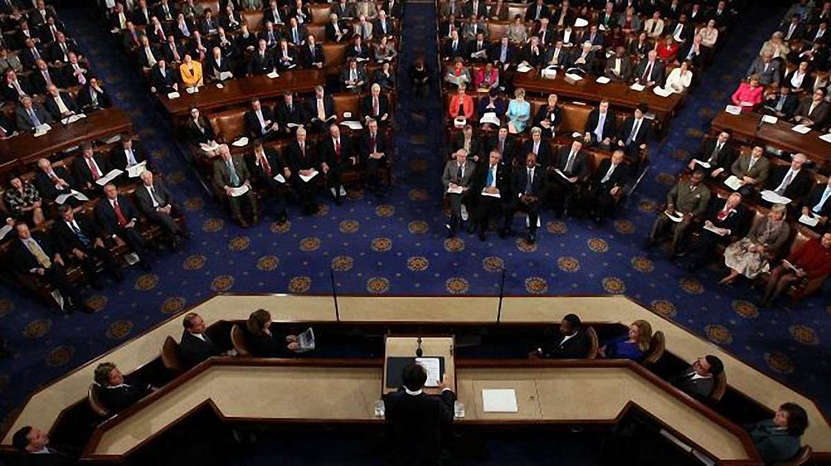 Палата представників США закликала Обаму надати Україні озброєння