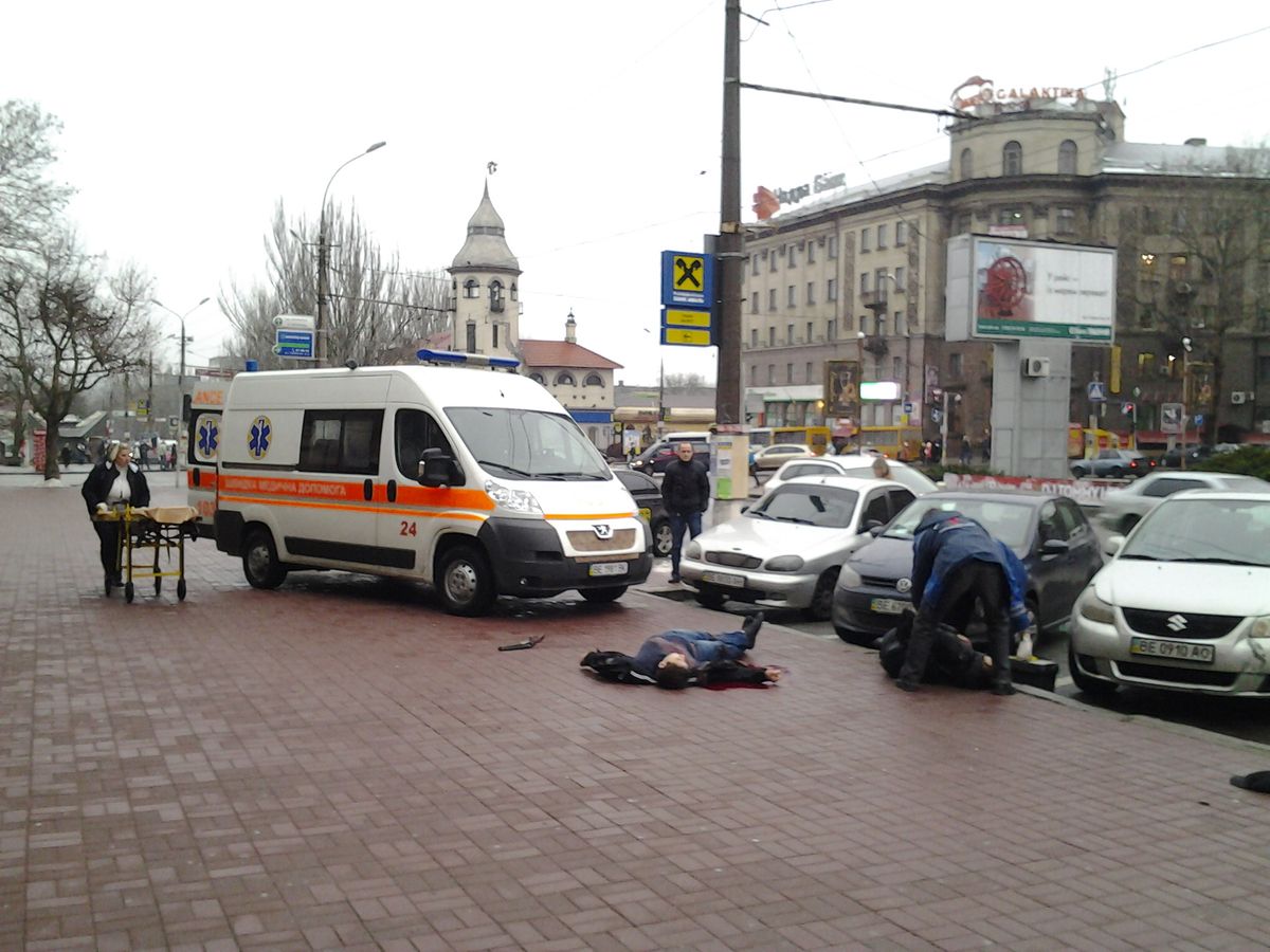 У центрі Миколаєва сталася кривава стрілянина