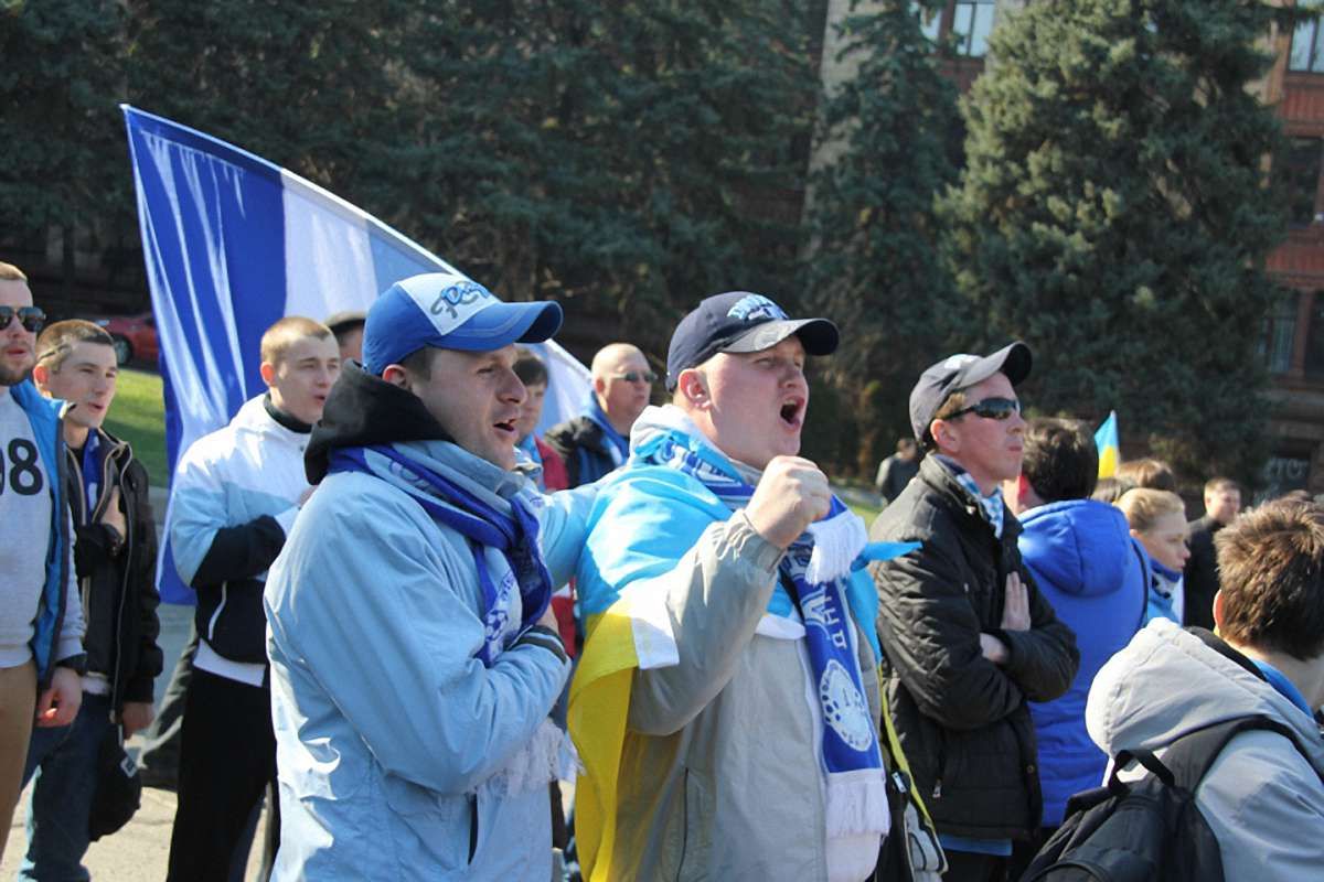 Українські футбольні фани побилися з французькими вболівальниками за "Містралі"