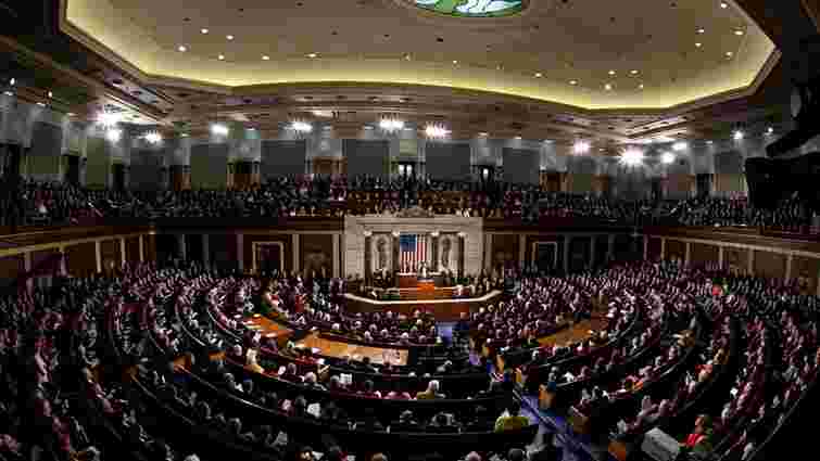 Сенат США схвалив закон про надання військової допомоги Україні