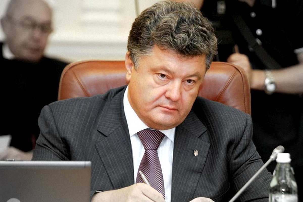 Порошенко звинуватив Індію у перебільшеній  "увазі до грошей" 