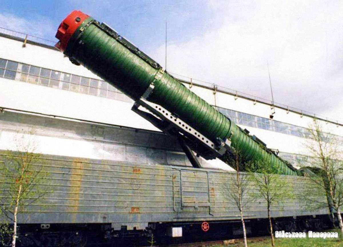 Росія відновила створення бойових залізничних ракетних комплексів