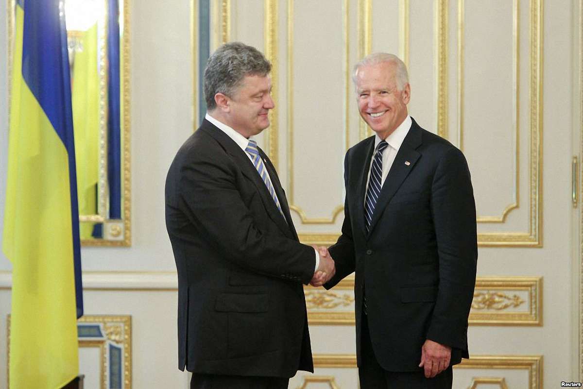 Порошенко і Байден обговорили фінансові механізми підтримки України