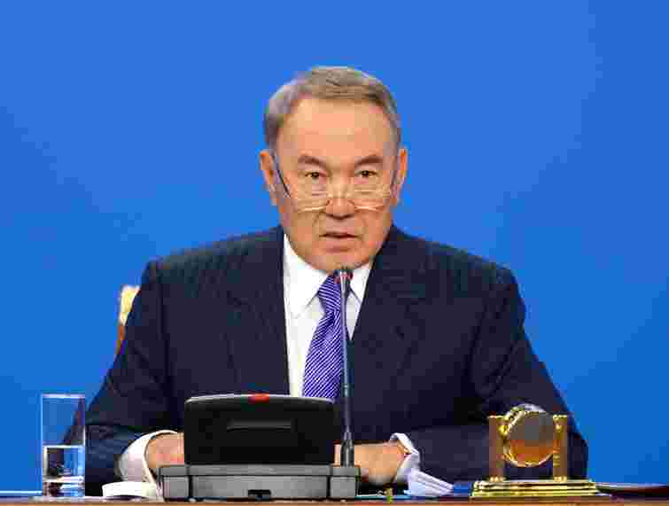 Назарбаєв залучений до врегулювання ситуації на Донбасі, - експерт