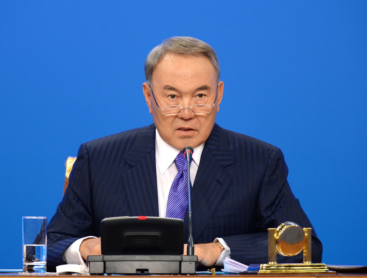 Назарбаєв залучений до врегулювання ситуації на Донбасі, - експерт