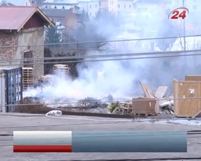 Через тютюновий смог мешканці Винників не мають чим дихати