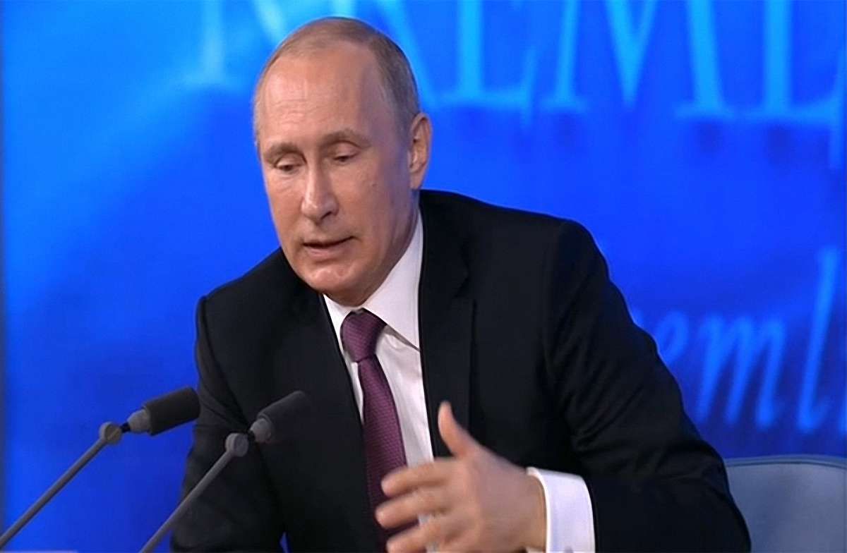 У Росії двірцевих переворотів бути не може, - Путін