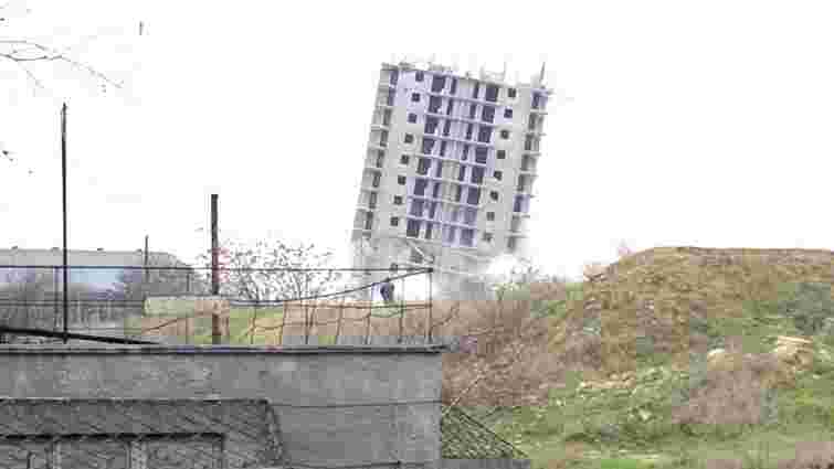 Московська фірма з третьої спроби намагається підірвати 16-поверхівку у Севастополі