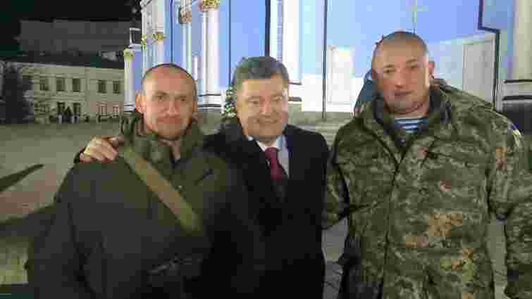 У новорічному привітанні Порошенко виступить разом з донецькими "кіборгами"