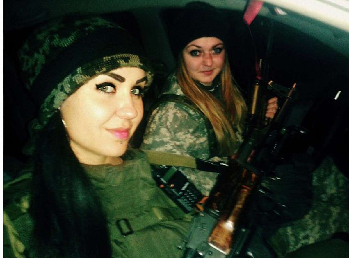 СБУ затримала 19-річну дівчину-снайпера на Донбасі