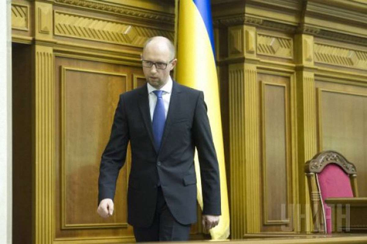 Яценюк вважає, що його уряд і президент роблять все правильно