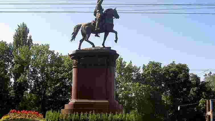 Міністр культури хоче у Києві замінити пам'ятник Щорса на пам'ятник Петлюрі