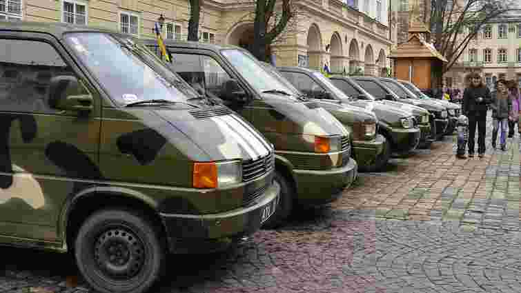 За кошти американського фонду для українських військових закупили 15 автомобілів
