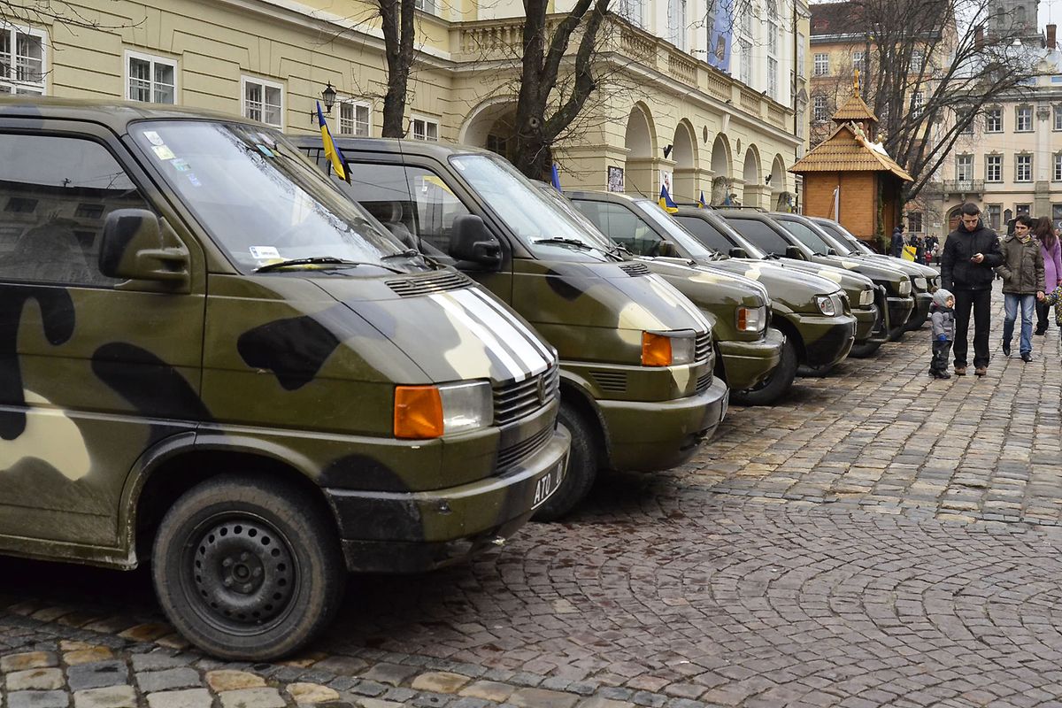 За кошти американського фонду для українських військових закупили 15 автомобілів