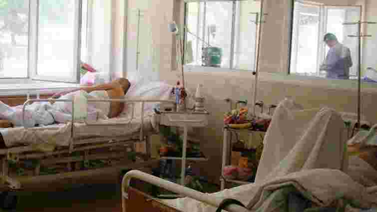 За три дні до лікарень Дніпропетровська надійшли 60 поранених бійців із зони АТО