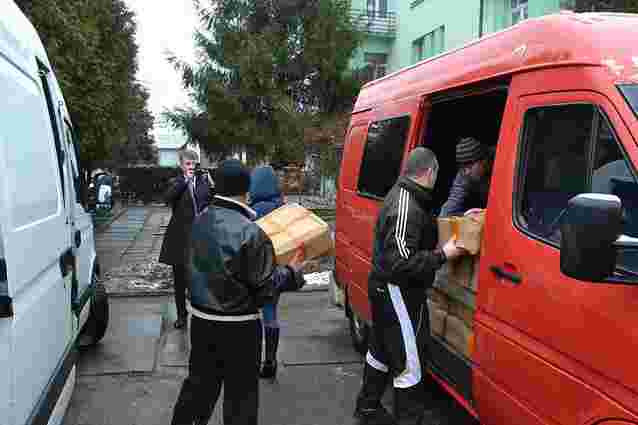 У Раві-Руській поляки передали понад тонну гуманітарки для мешканців Донбасу