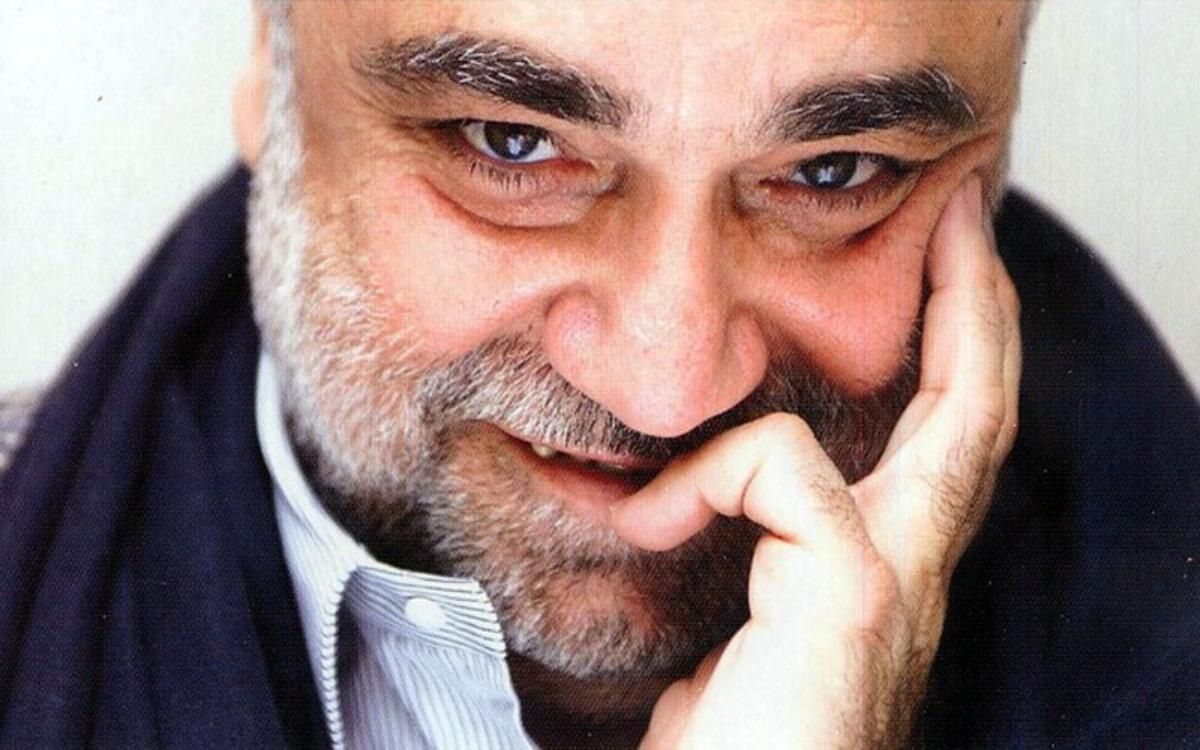 Помер грецький співак Деміс Руссос