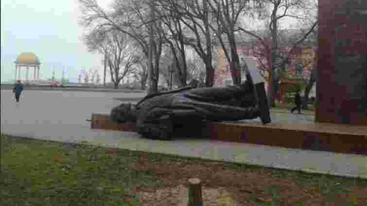 У Бердянську за день знесли два пам’ятники Леніну 