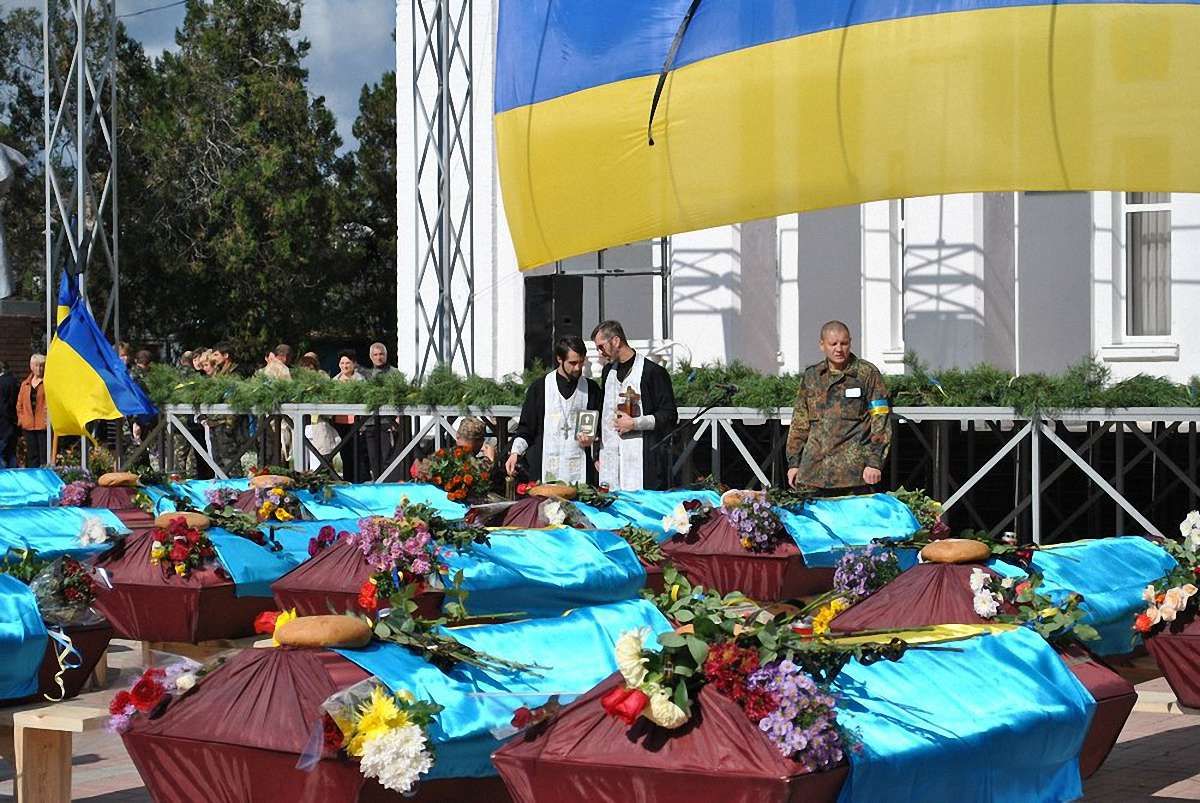Від російської агресії на Донбасі загинули понад 1400 українських бійців
