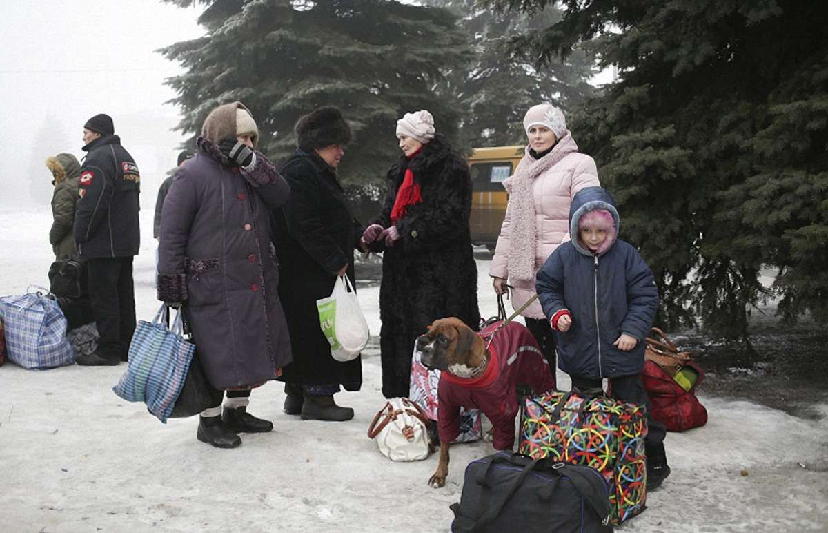 В результаті обстрілу бойовиків у Дебальцевому загинули 7 осіб, - МВС