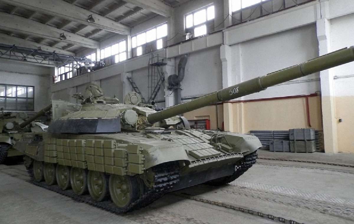 Українці захопили на Донеччині російський танк Т-72 з екіпажем