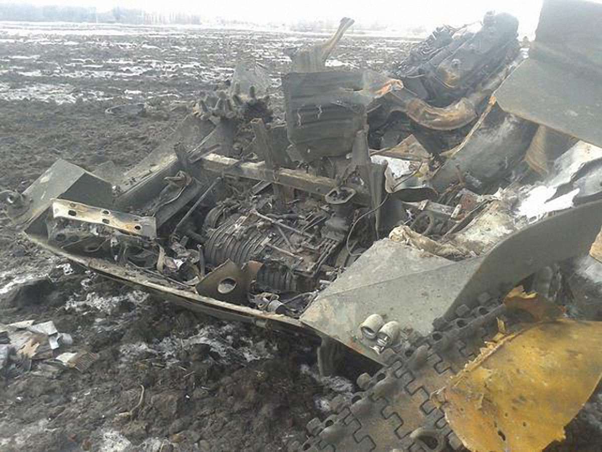 Українська артилерія розгромила колону російської бронетехніки на Луганщині