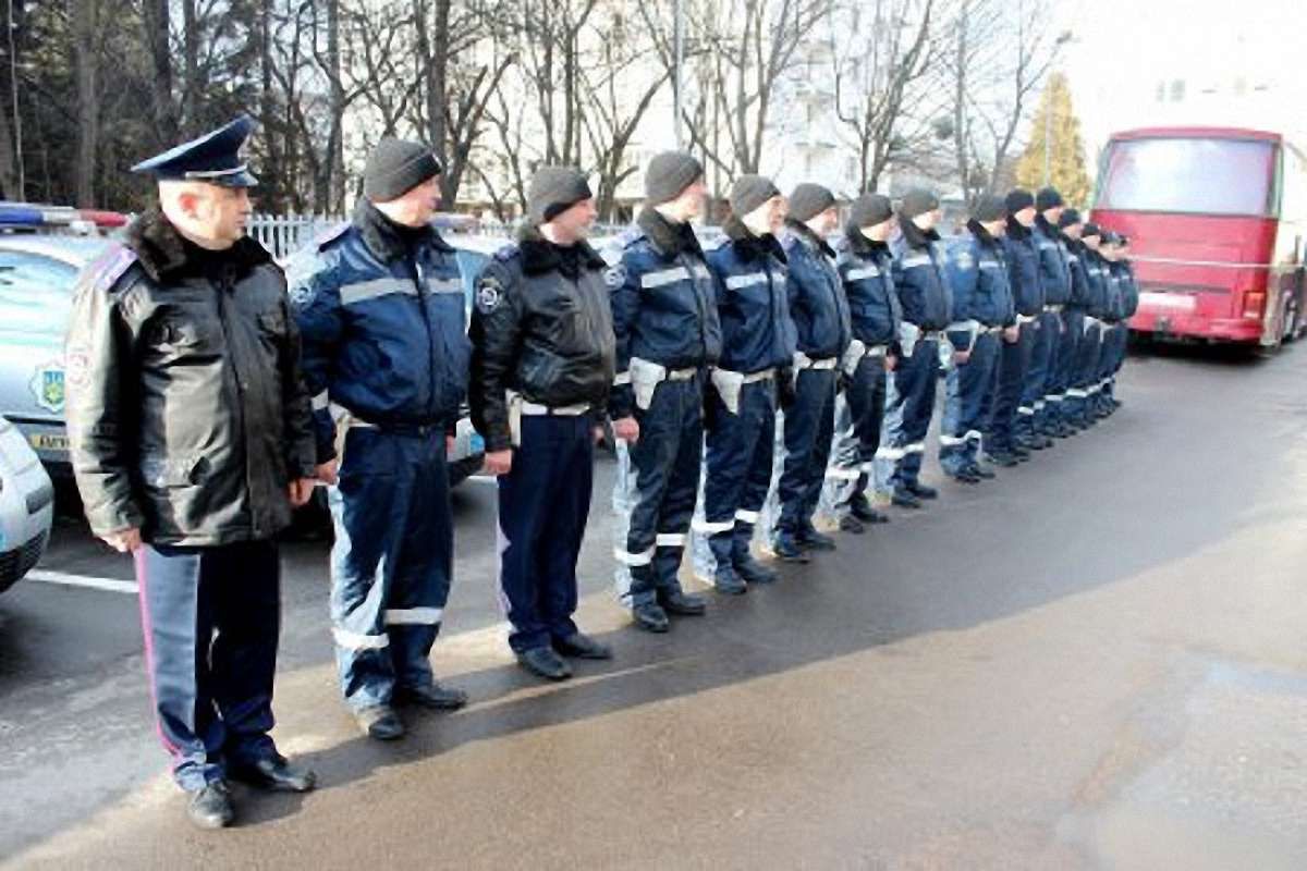 П’ятнадцятеро працівників ДАІ із Львівщини вирушили на війну