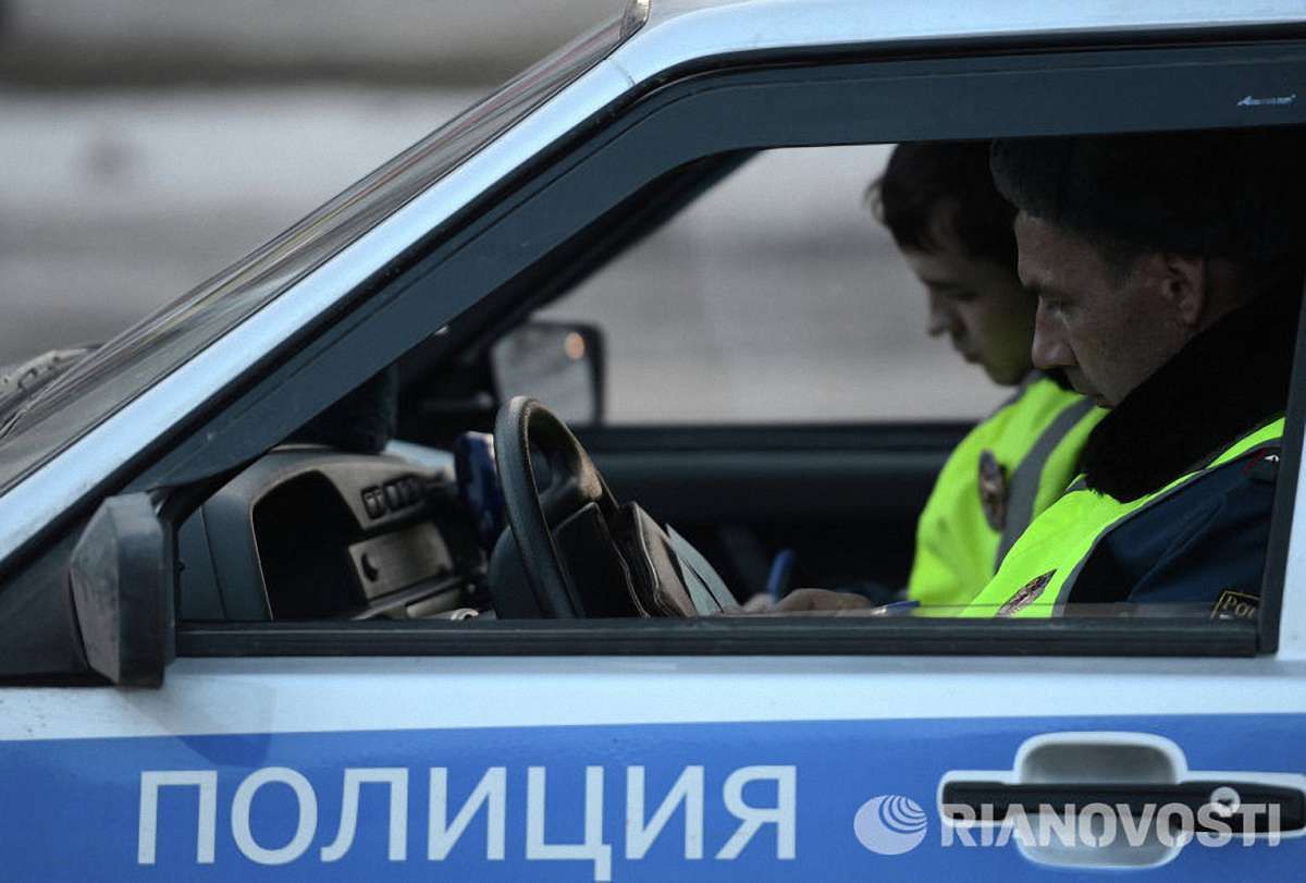 Український мікроавтобус зіткнувся з КамАЗом в Росії, 11 людей загинули