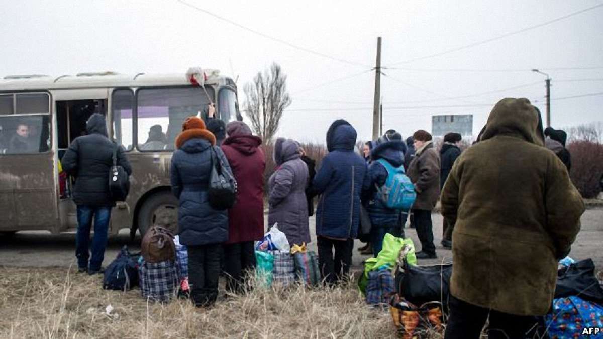 З Дебальцевого відкрився «зелений коридор»